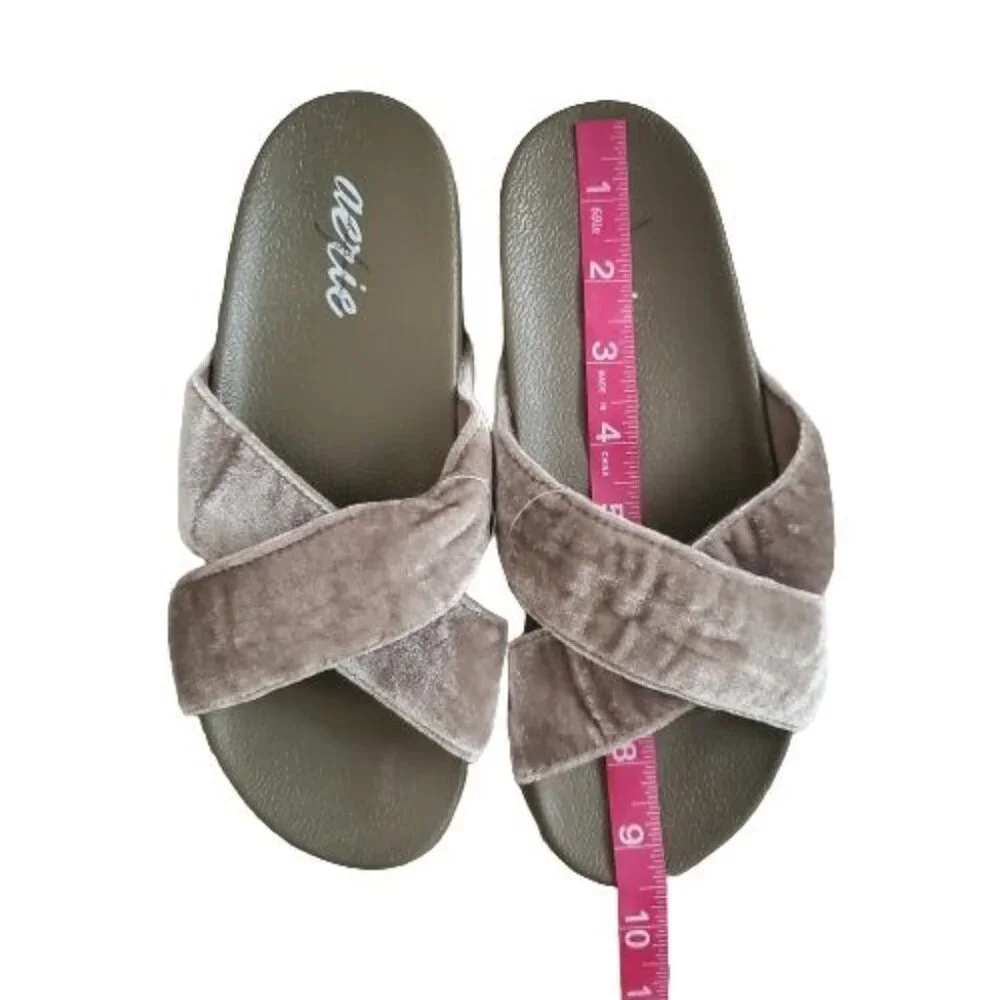 Aerie Women's Velvet Double Criss-Cross Strap Slip-On Sandals Gray Size 7 NWOT - Picture 9 of 10